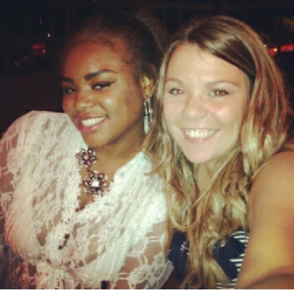 ❗️SOLD❗️White lace top - Picture 3 of 3