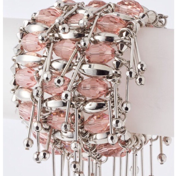 The Dangle Bracelet