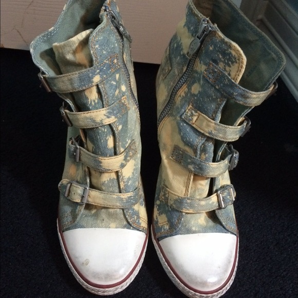 Acid was Ash wedges. Never worn.