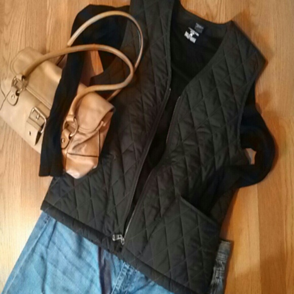 Limited  |   Quilted vest