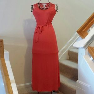 Design History Maxi Dress in Poppy XS