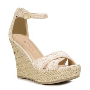 New white lacy wedges