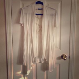 SOLD Cream short sleeved cardigan