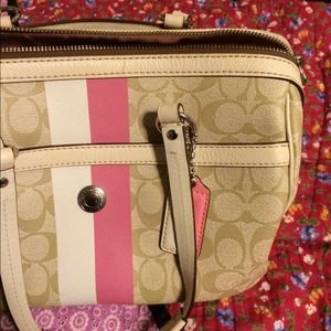 Coach hobo style purse