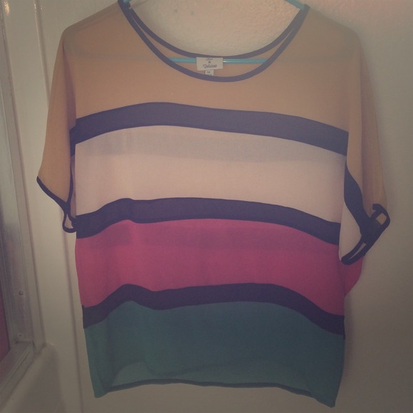 🚫SOLD🚫 "Forever 21 style" sheer color block top