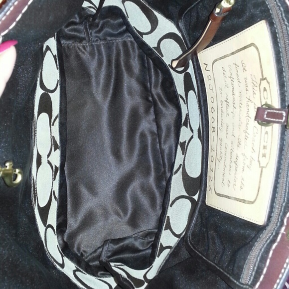 Coach authentic purse - Picture 4 of 4