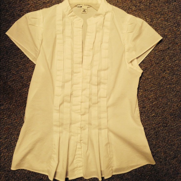 Like new Banana republic white blouse shirt XS