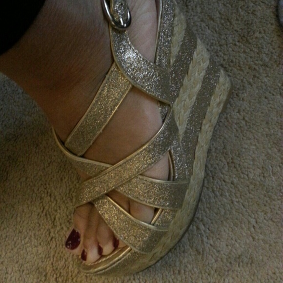 ON HOLD Guess wedges