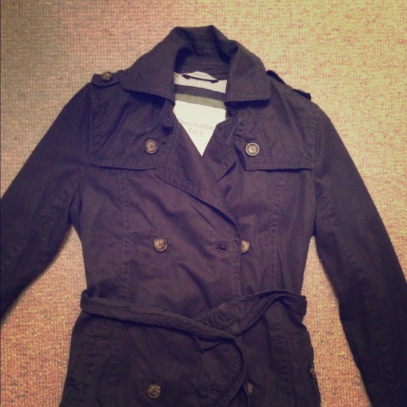 Abercrombie and Fitch short  trench coach jacket
