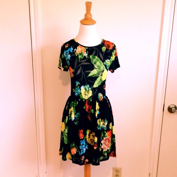 S O L D - Picture 2 of 4