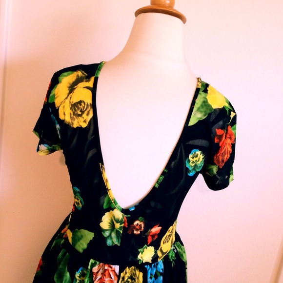 S O L D - Picture 3 of 4