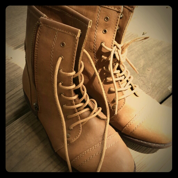 X Appeal Camel combat boots