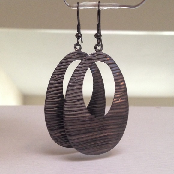 Accessories - Bundled Gunmetal colored earrings