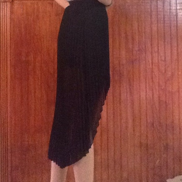 Lola high-low accordion skirt