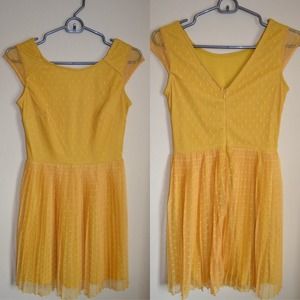 SOLD Yellow polka dot cap sleeve pleated dress