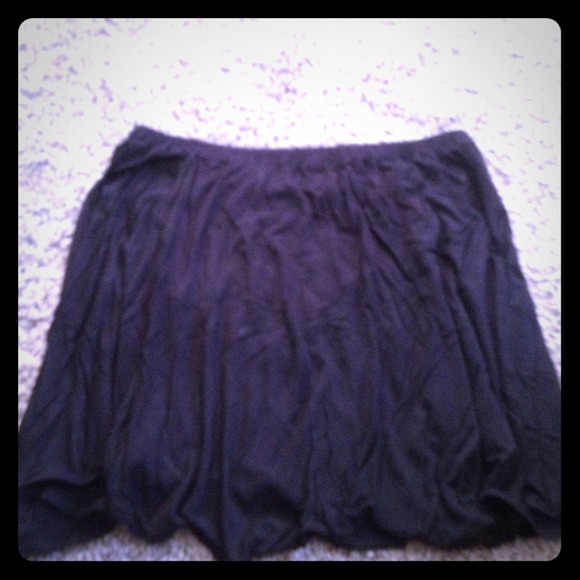 High low skirt, new.