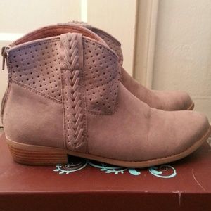 Reserved-Ankle Booties by Mossimo