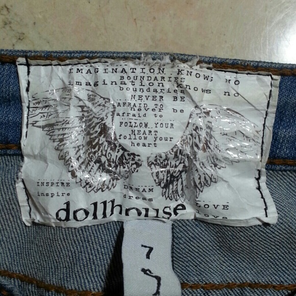 DOLLHOUSE Capri Jeans size 7, 28" waist - Picture 2 of 4