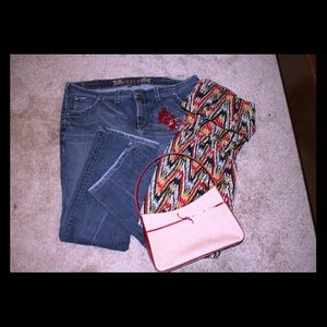 VICKI VI Jeans, Size 18  Very Trendy
