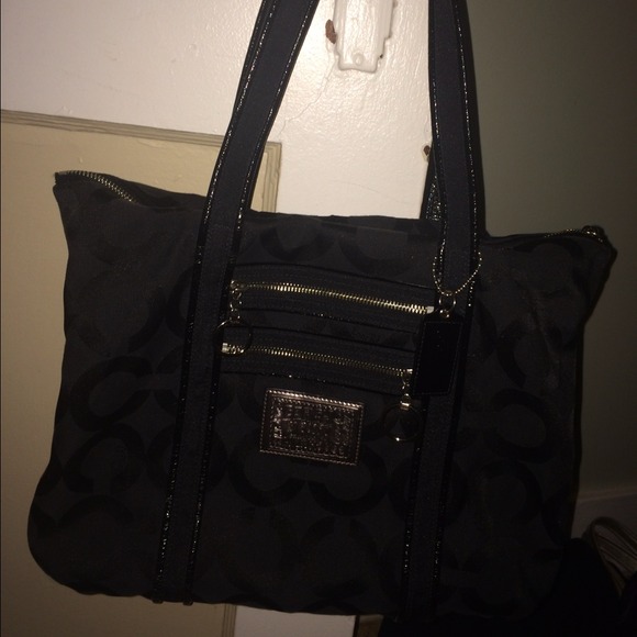 🚫SOLD Coach NWOT black metallic poppy bag - Picture 2 of 4
