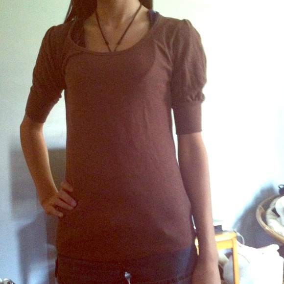 Plain brown shirt - Picture 1 of 2