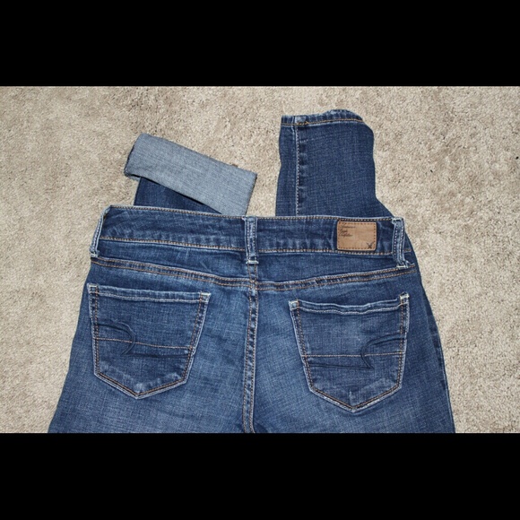 AMERICAN EAGLE Size 2, Skinny Jeans, Capri - Picture 2 of 2