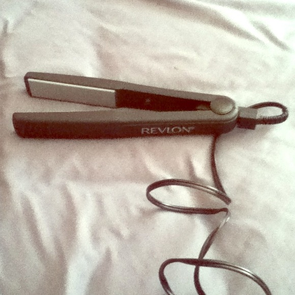 Never used hair straightener.