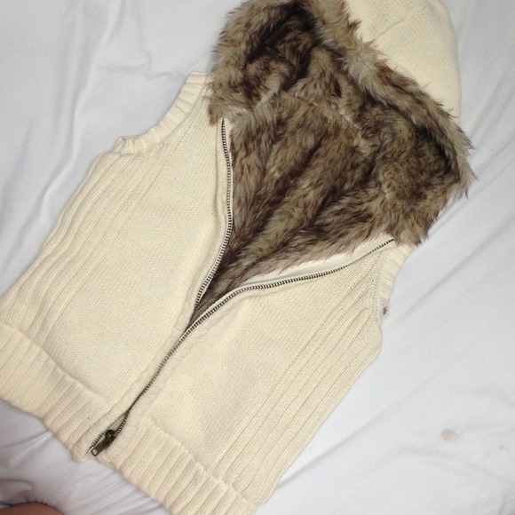 Beige knit faux fur lined vest