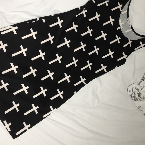 ✖sold✖ Cross printed black and white bodycon dress