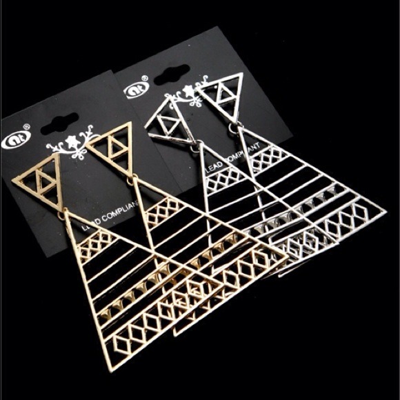 Tribal Print Earrings - Picture 2 of 3