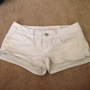 White American eagle shorts