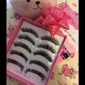 5 pair of fake eyelashes