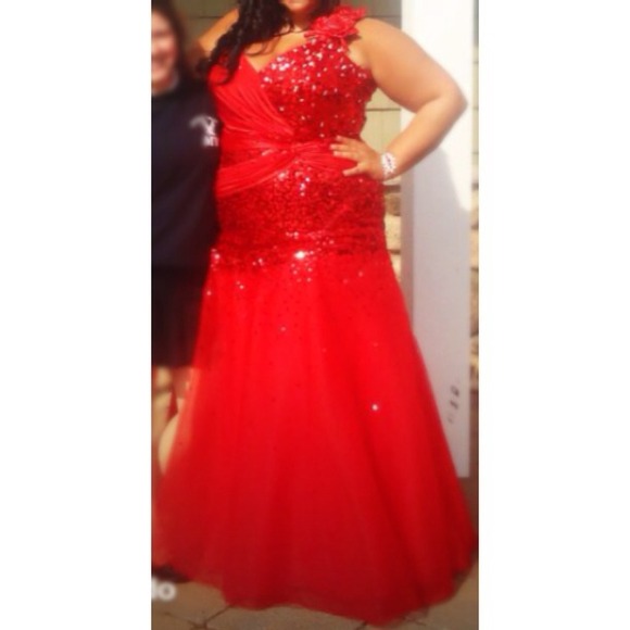 Red Tiffany Prom Dress - Picture 3 of 4