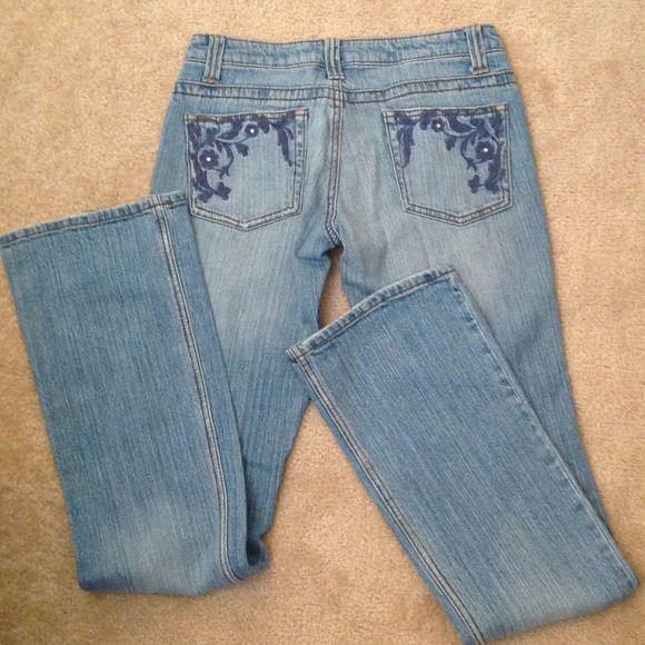 Guess women's jeans with rhinestones