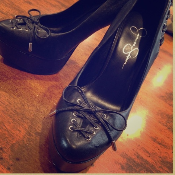 Jessica Simpson Shoes - Black Jessica Simpson pumps