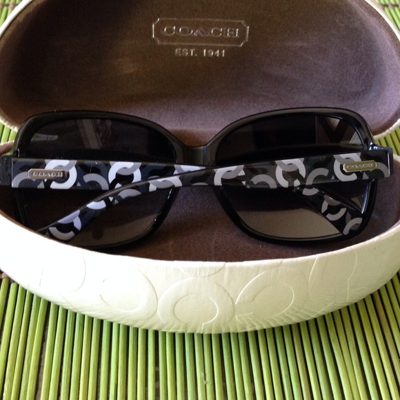 😎COACH SUNGLASSES - Picture 2 of 4