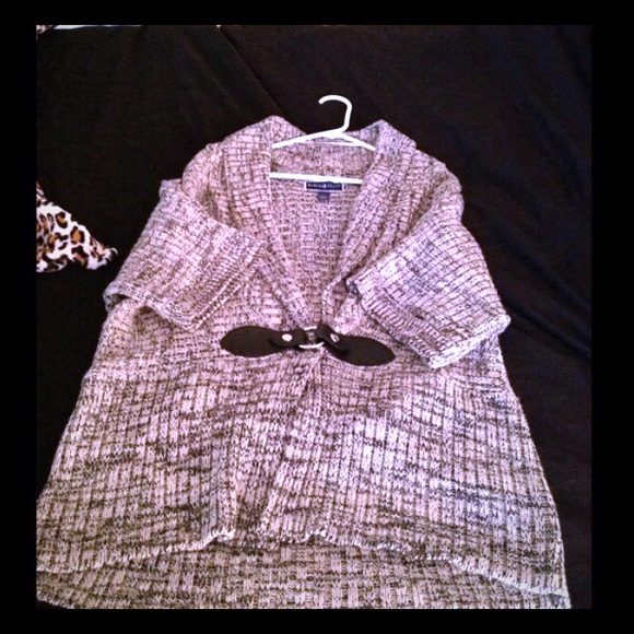 Oversized gray sweater