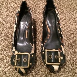 Jessica Simpson short wedges