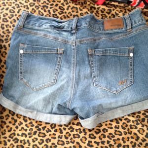 Express shorts