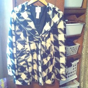 Houndstooth pea coat!!