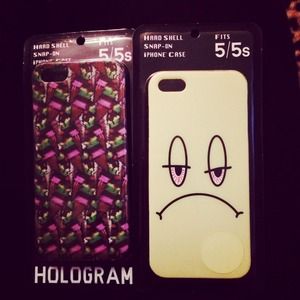 URBAN OUTFITTERS PHONE CASES