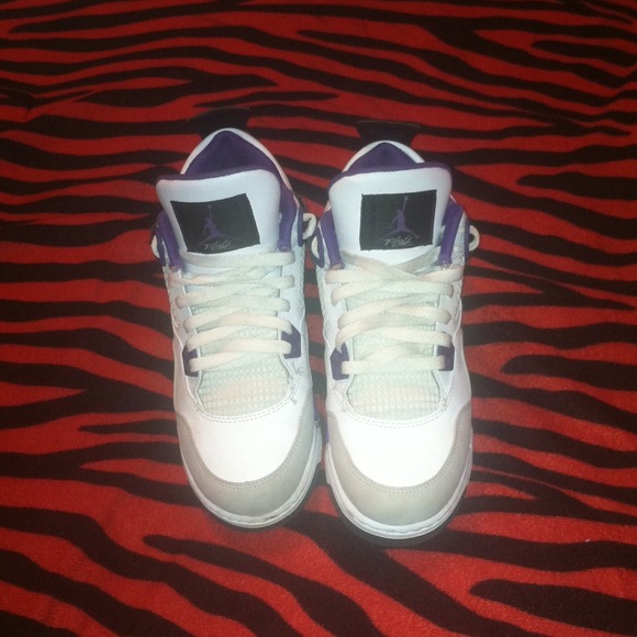 Ultraviolet 4s