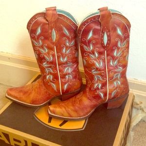 Ariat Sonora cowboy boots!!!
