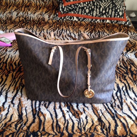 Michael Kors jetset bag💕