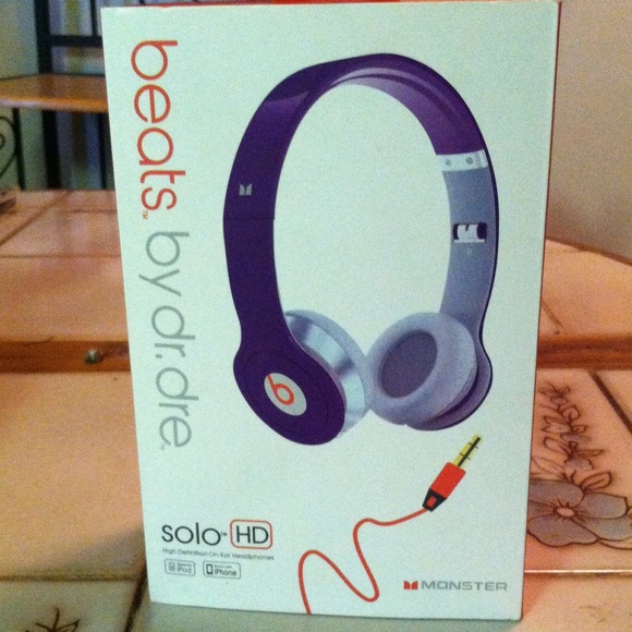 Many colors Solo hd beats by dre
