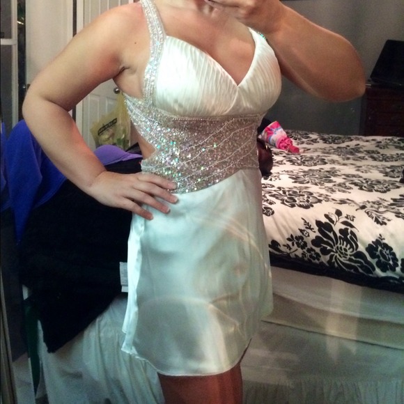 Stunning party dress!! - Picture 4 of 4