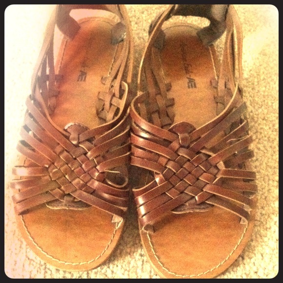 Faux leather sandals! Very cute!!🎉❤️