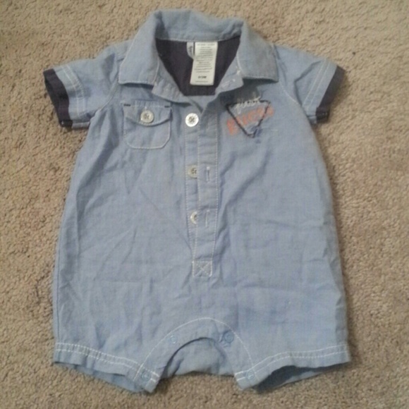 Baby guess onsie