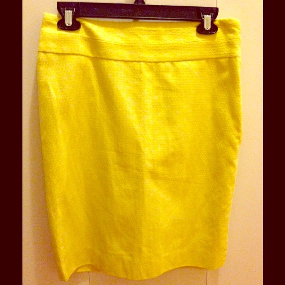 The Limited - Yellow Pencil Skirt - New