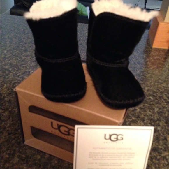 Baby Uggs Black